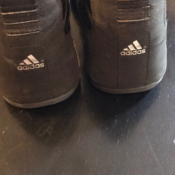 Men’s Size 9 Black Adidas Athletic Shoes 👟 - Picture 3 of 5